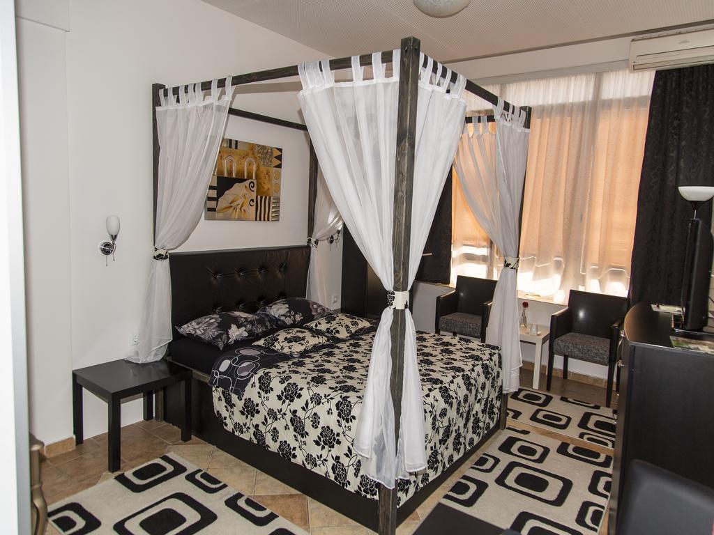 Apart Hotel Kalonis Skopje Quarto foto